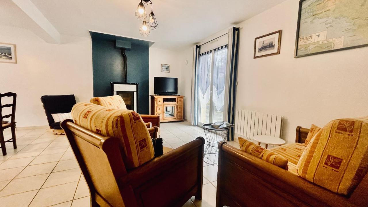 Maison Spacieuse A Deux Pas De La Plage Roscanvel Экстерьер фото